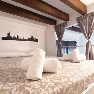 Apartamento Primopiano - Schiaparelli A Flat, Milán