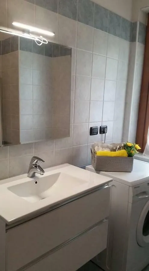 Sunflower House Ieo Ripamonti Milan Apartment